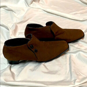 Deer Stags Paula brown suede bootie - size 8.5
